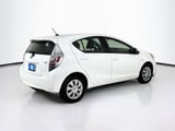 2013 Toyota Prius c - Preview 7