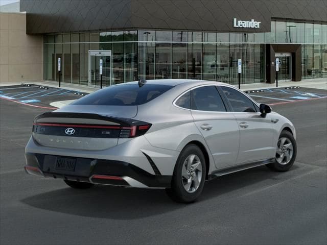 2025 Hyundai Sonata - Image 3