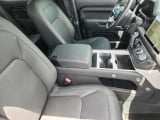 2025 Land Rover Defender - Preview 13