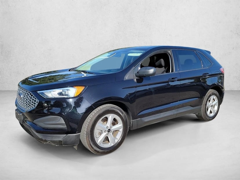 2023 Ford Edge - Image 1