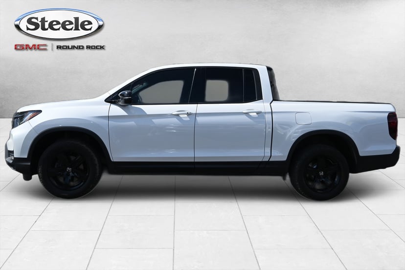 2023 Honda Ridgeline - Image 3