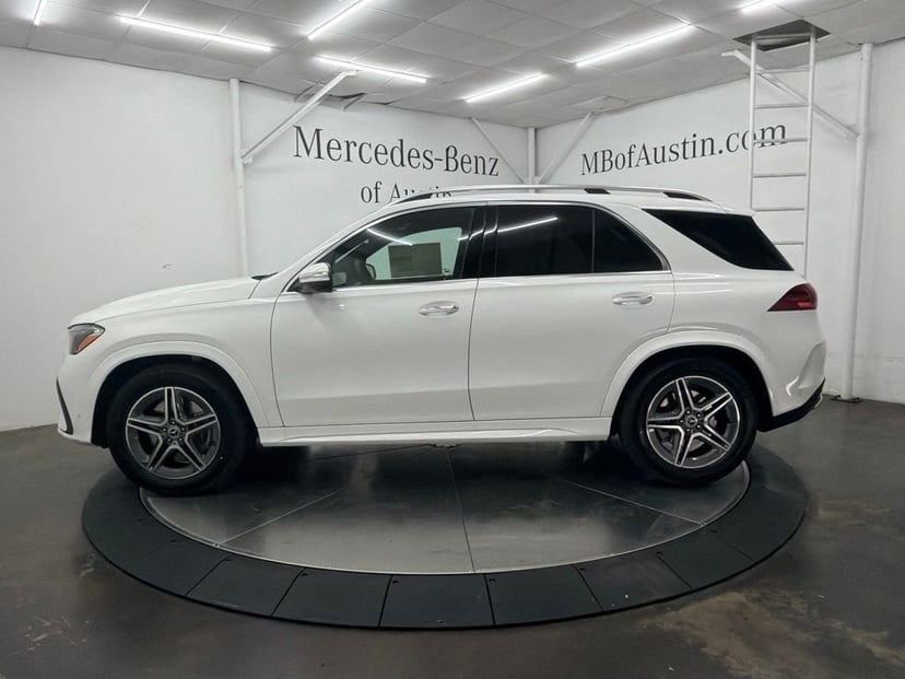 2026 Mercedes-Benz GLE - Image 3