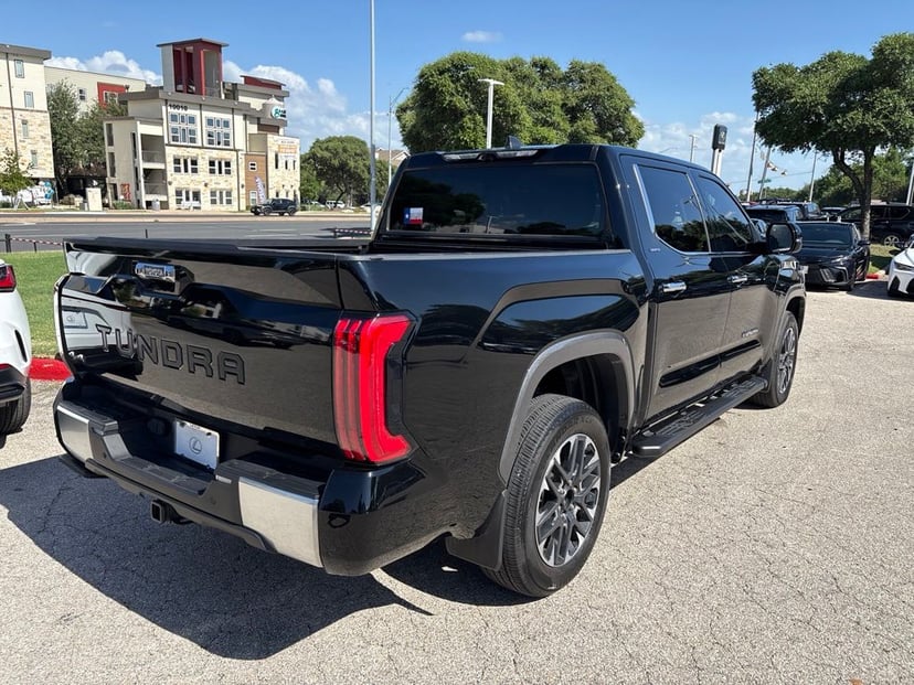 2024 Toyota Tundra - Image 3