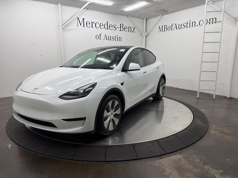 2022 Tesla Model Y - Image 1