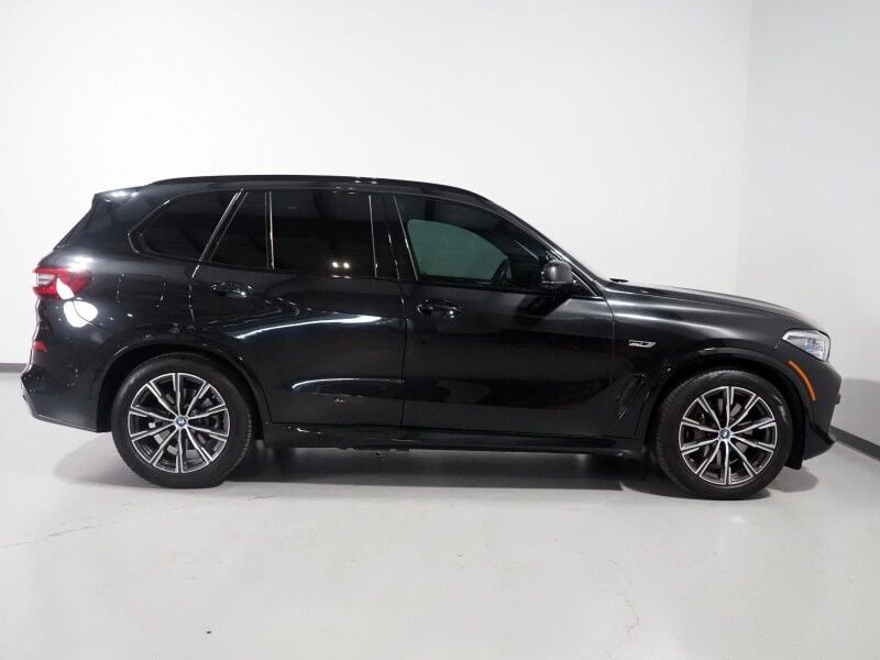 2023 BMW X5 xDrive45e Plug-In Hybrid AWD - Image 3