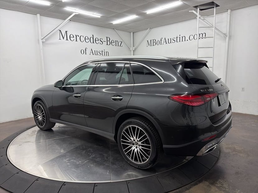 2026 Mercedes-Benz GLC - Image 2