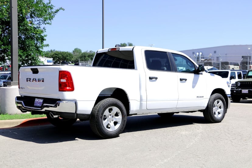 2026 Ram 1500 - Image 2