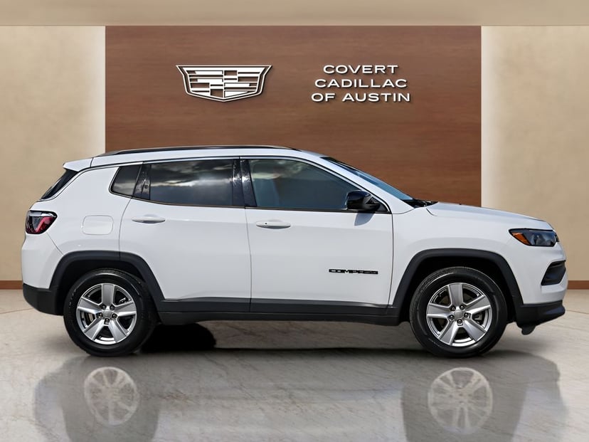 2022 Jeep Compass - Image 2