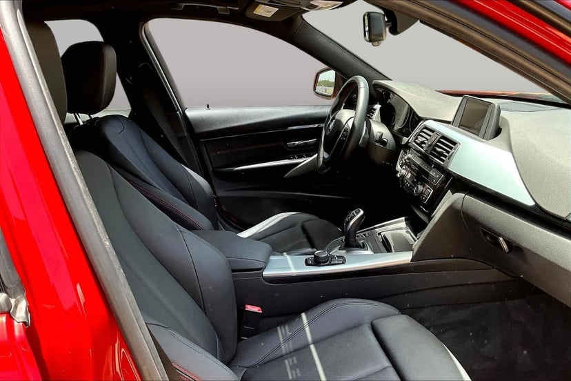 2016 BMW 328i - Image 3