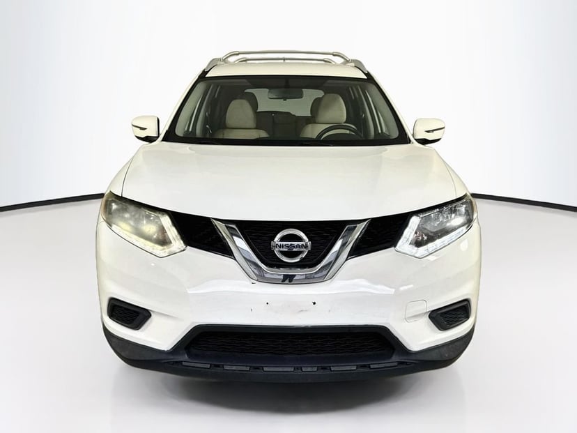 2016 Nissan Rogue - Image 1