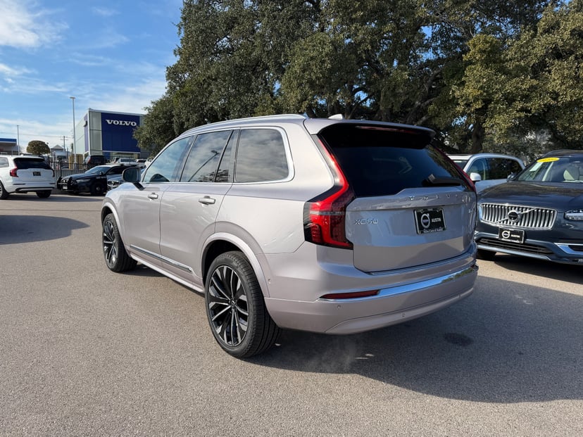 2026 Volvo XC90 - Image 2