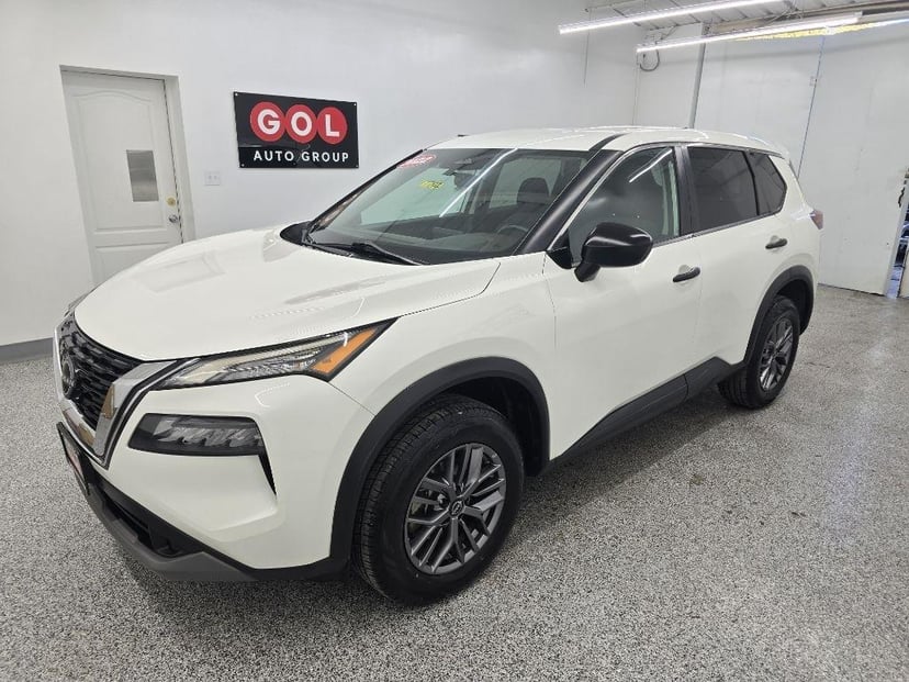 2022 Nissan Rogue - Image 1