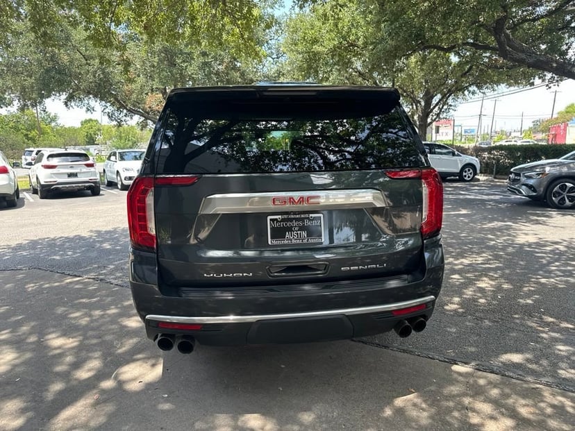 2021 GMC Yukon XL - Image 3
