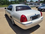 2003 Lincoln Town Car - Preview 5