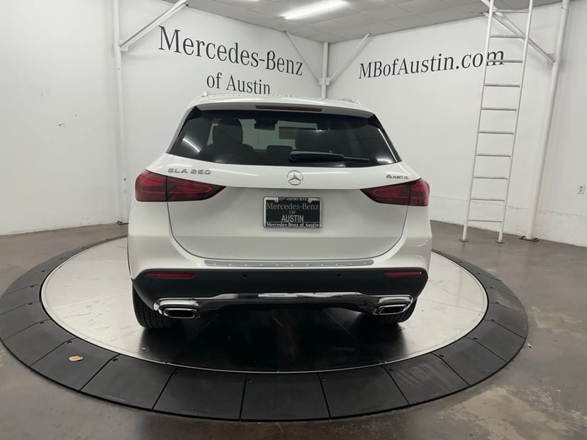 2026 Mercedes-Benz GLA-Class - Image 3