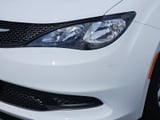 2027 Chrysler Pacifica - Preview 6