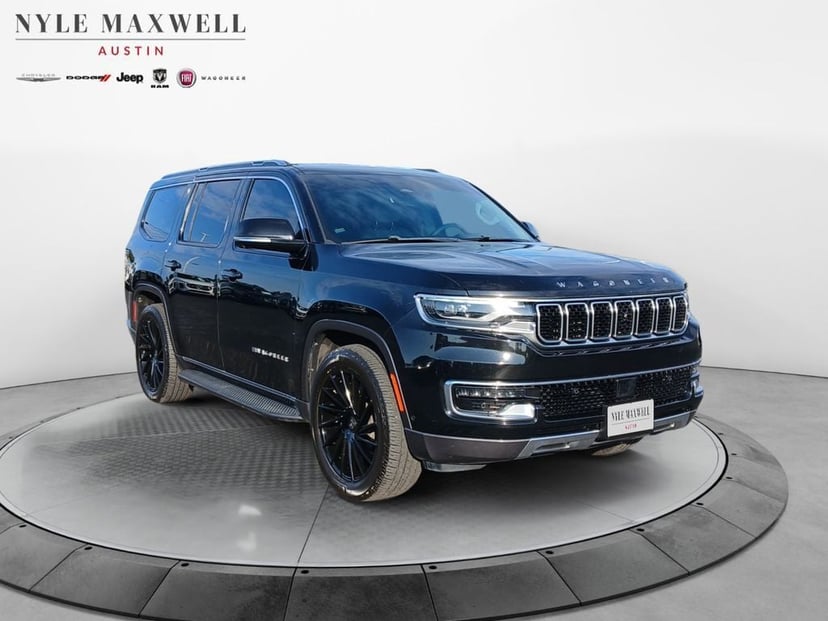 2022 Jeep Wagoneer - Image 2