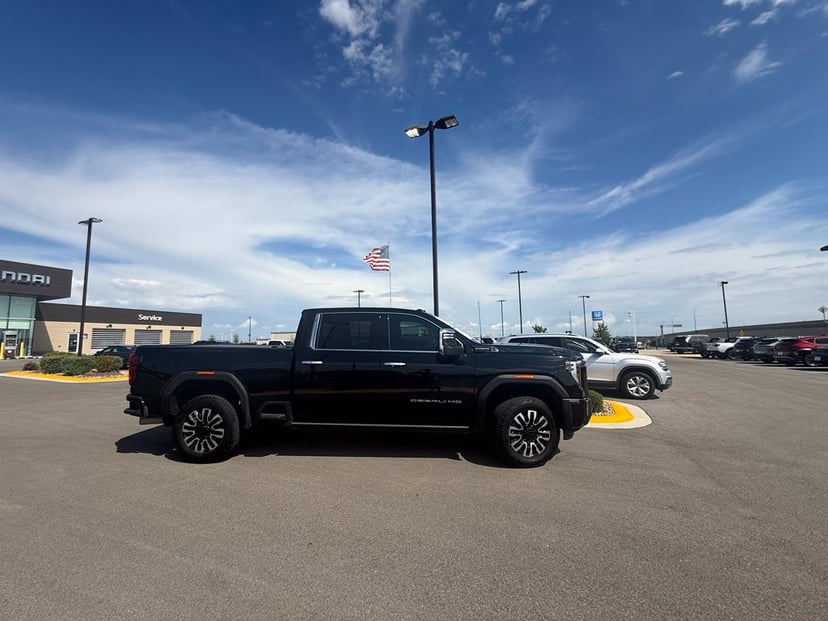 2025 GMC Sierra 2500 HD - Image 1