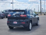 2016 Jeep Cherokee - Preview 7