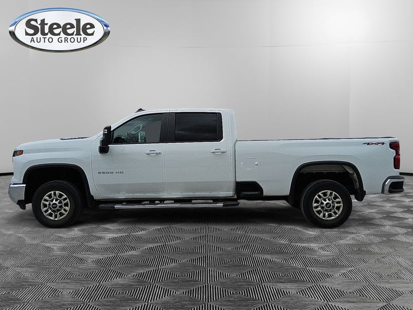 2025 Chevrolet Silverado 2500 HD - Image 2