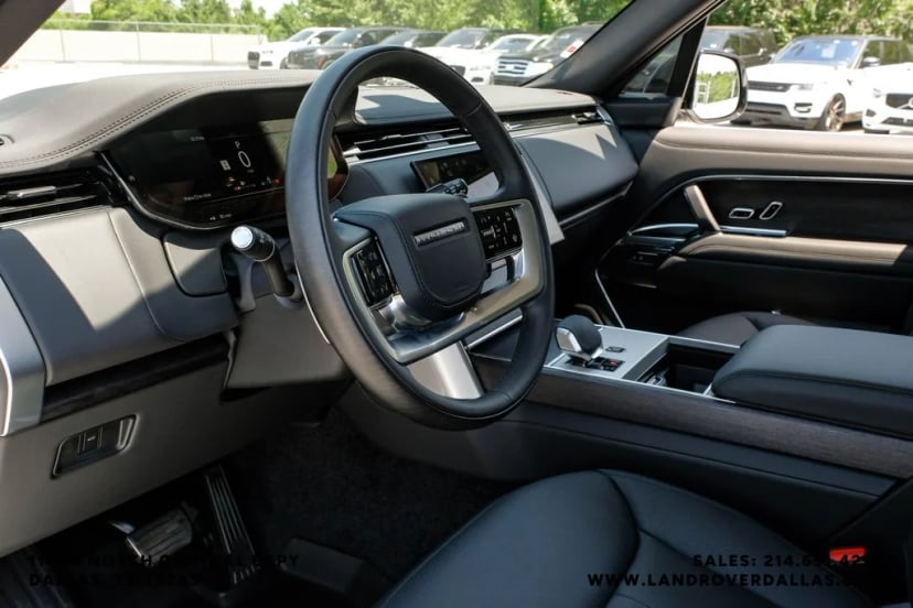 2026 Land Rover Range Rover - Image 3