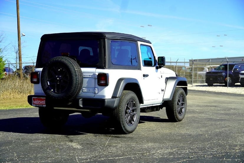 2026 Jeep Wrangler - Image 3