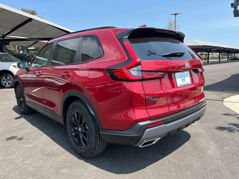 2026 Honda CR-V - Image 3