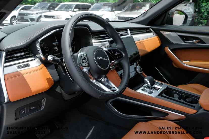 2026 Jaguar F-PACE - Image 3