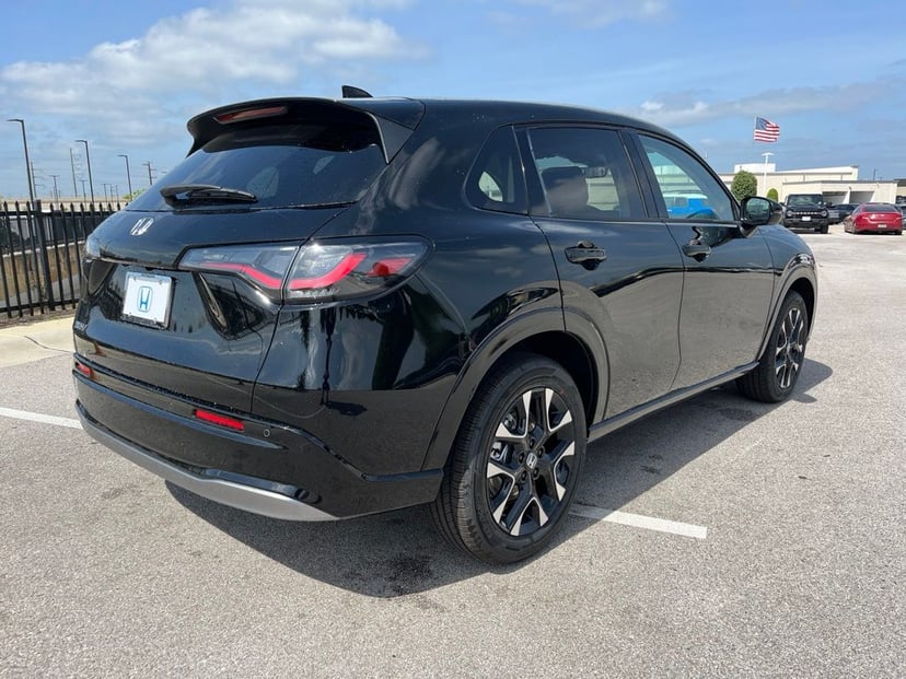 2027 Honda HR-V - Image 3