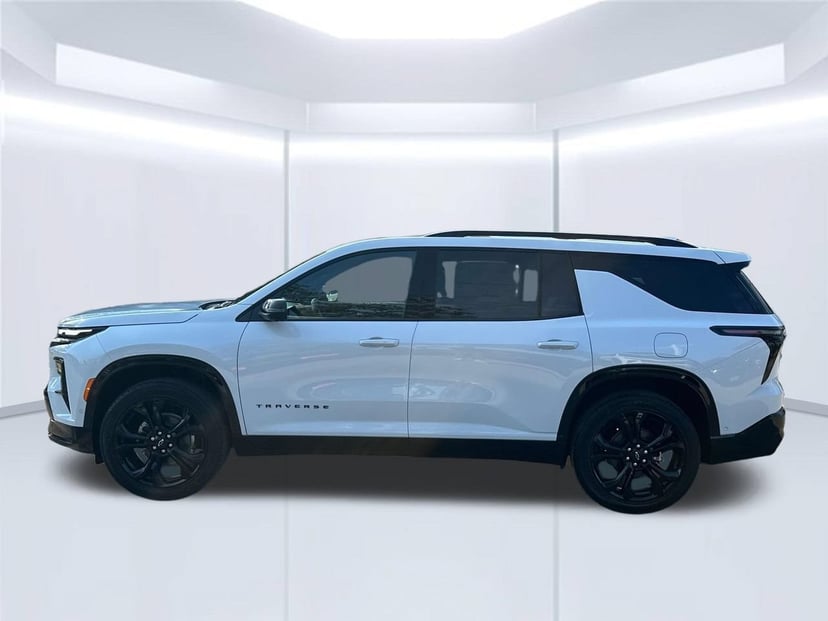 2027 Chevrolet Traverse - Image 1