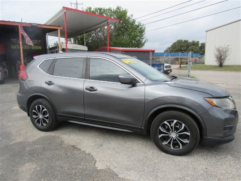 2017 Nissan Rogue - Image 1