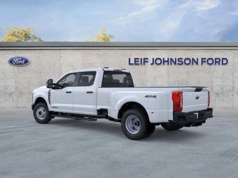 2026 Ford F-350 - Image 3