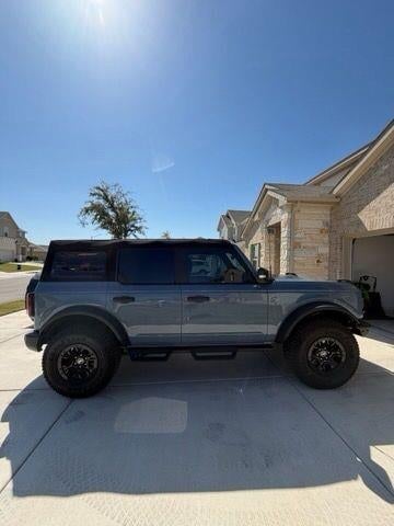 2024 Ford Bronco - Image 2