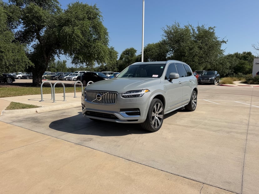 2025 Volvo XC90 - Image 1