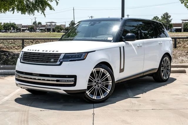 2026 Land Rover Range Rover - Image 2