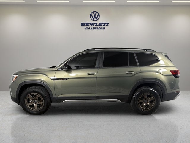 2024 Volkswagen Atlas - Image 2