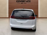 2027 Chrysler Pacifica - Preview 4