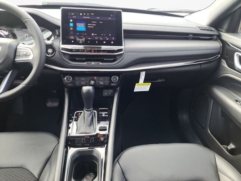 2026 Jeep Compass - Image 3