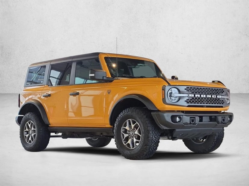 2022 Ford Bronco - Image 1