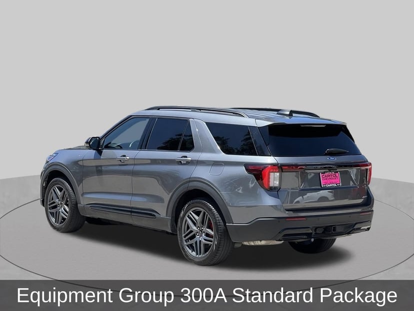 2025 Ford Explorer - Image 3