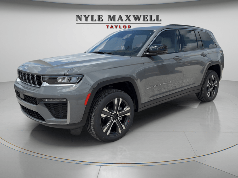 2027 Jeep Grand Cherokee - Image 1