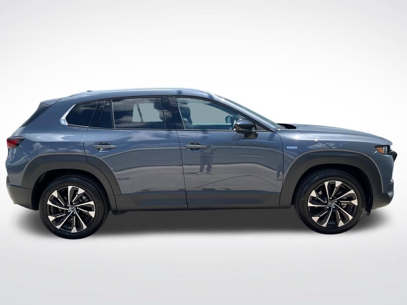 2025 Mazda CX-50 - Image 3