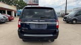 2014 Chrysler Town And Country - Preview 4