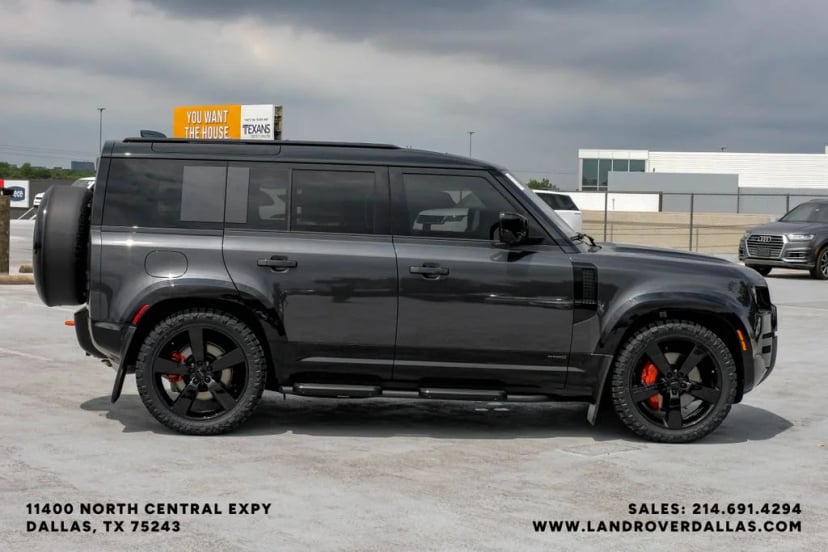 2026 Land Rover Defender - Image 2