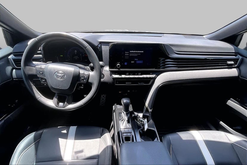 2026 Toyota Camry - Image 2