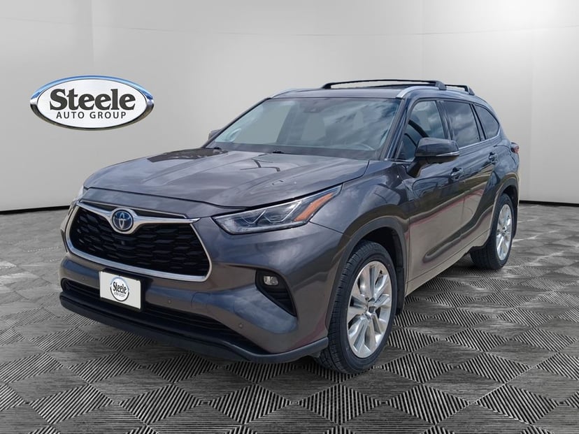 2024 Toyota Highlander - Image 1