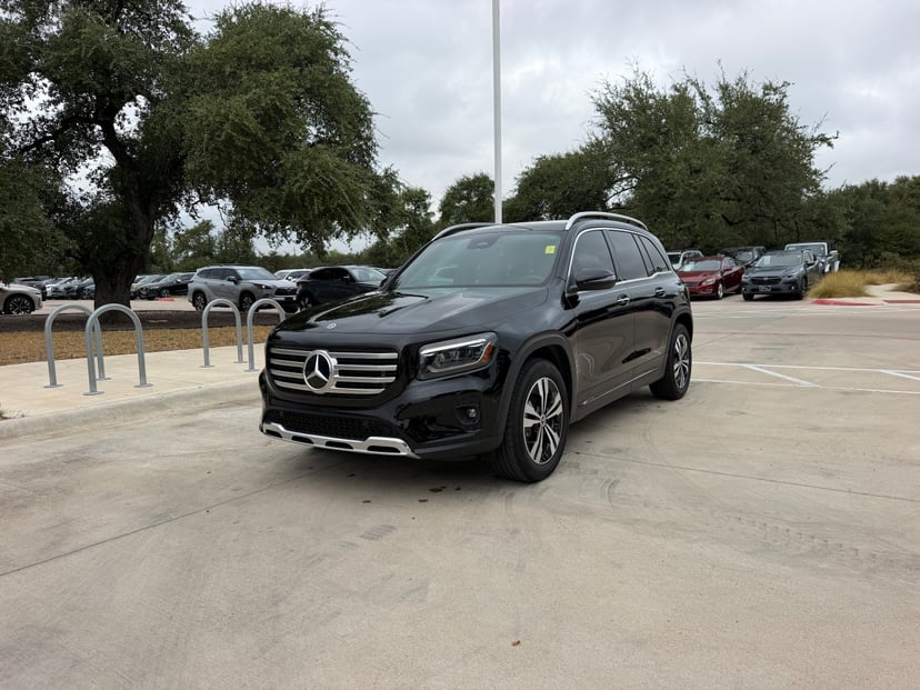 2025 Mercedes-Benz GLB - Image 1