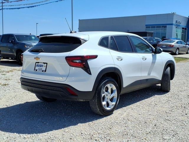2024 Chevrolet Trax - Image 3