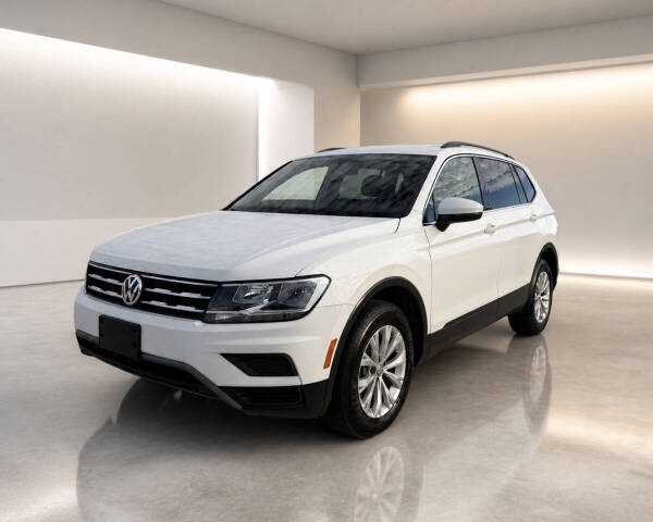 2019 Volkswagen Tiguan - Image 1