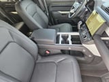 2026 Land Rover Defender - Preview 13